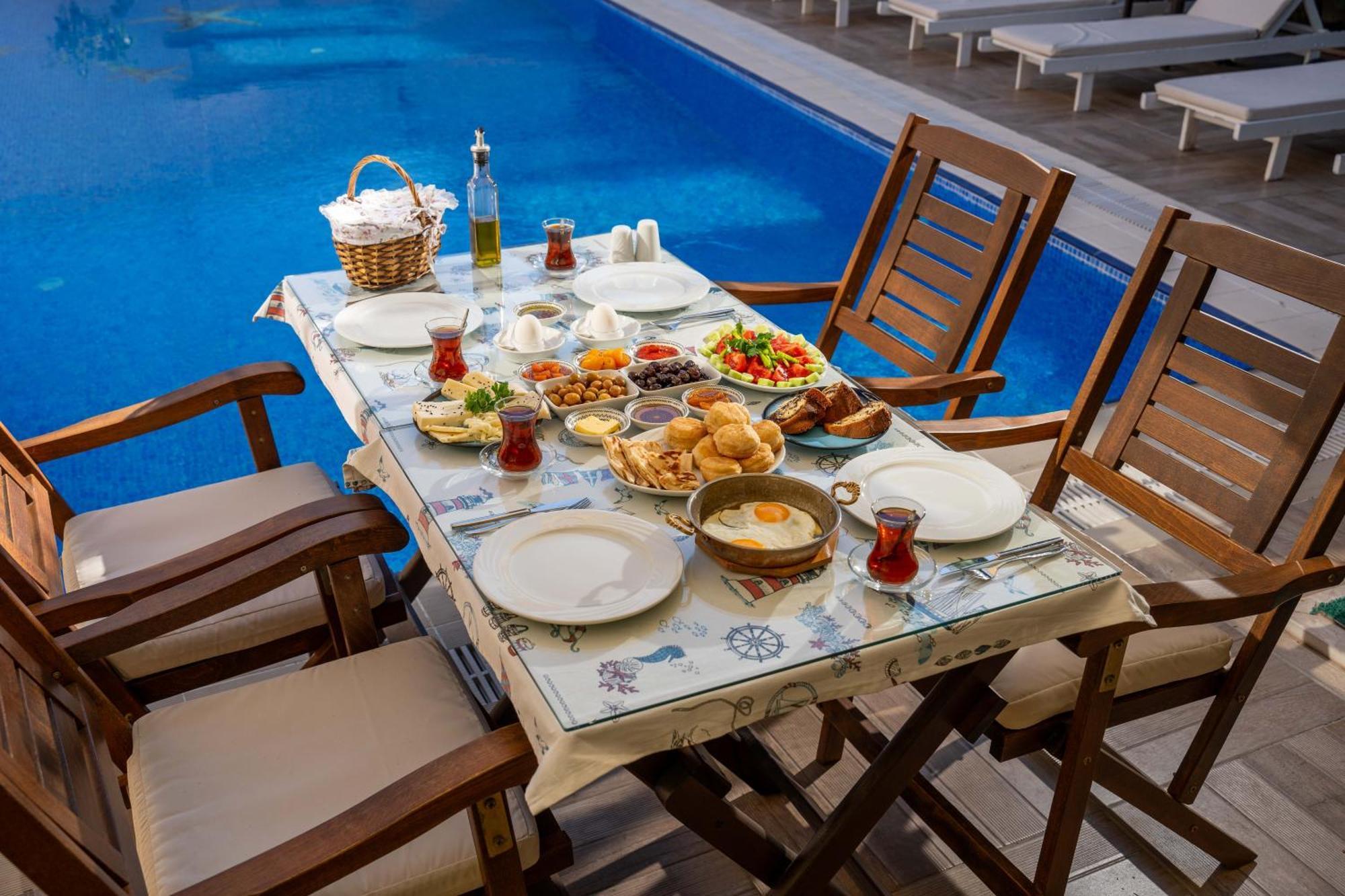 Cunda Giritlioglu Otel Adult Only Айвалык Экстерьер фото