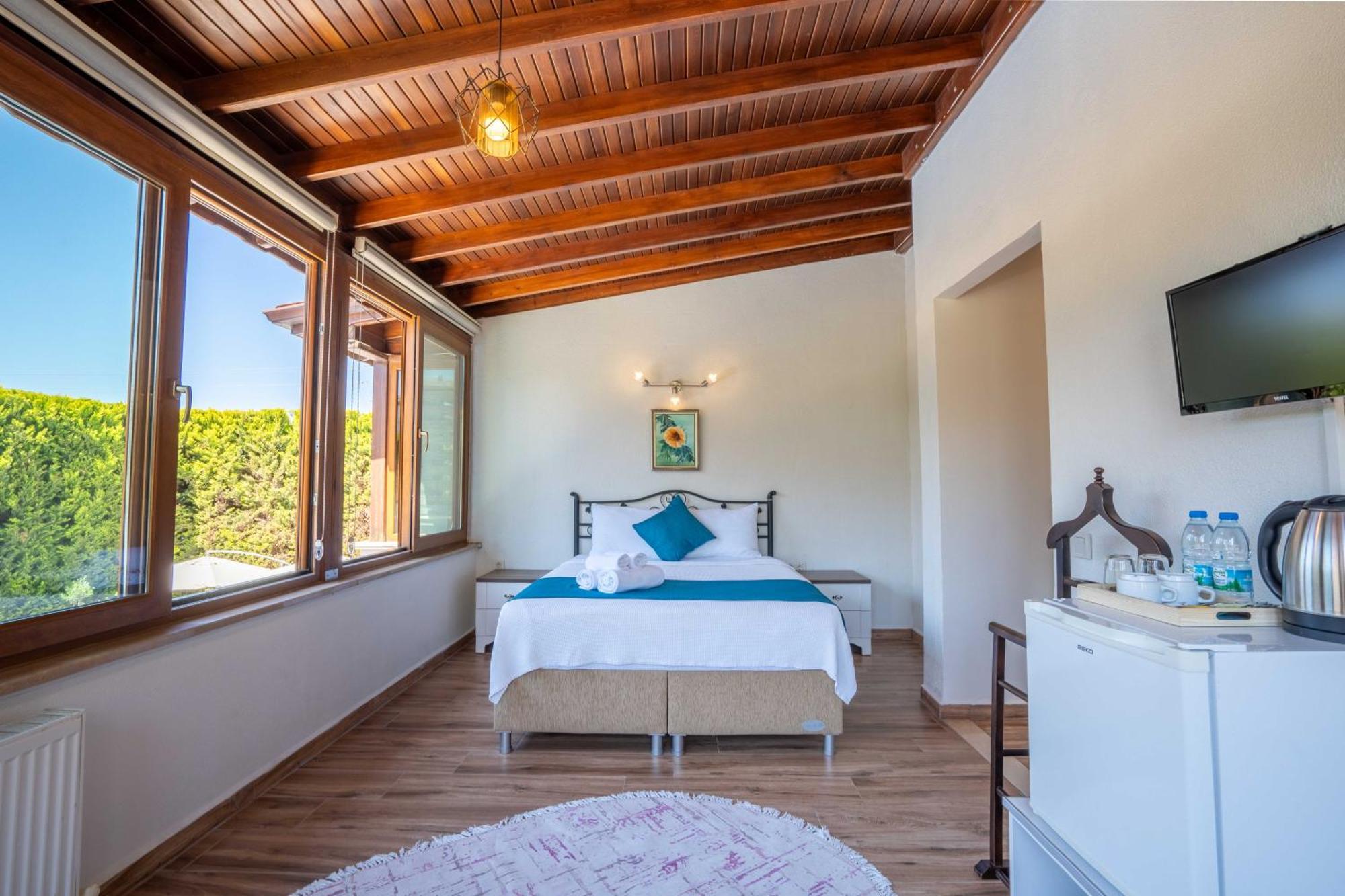 Cunda Giritlioglu Otel Adult Only Айвалык Экстерьер фото